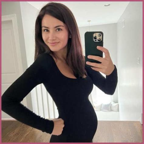 caila from the bachelor|caila quinn pregnant.